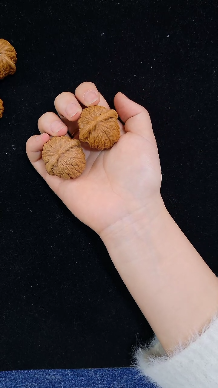 【闪购商品】文玩核桃吊坠36乾隆磨