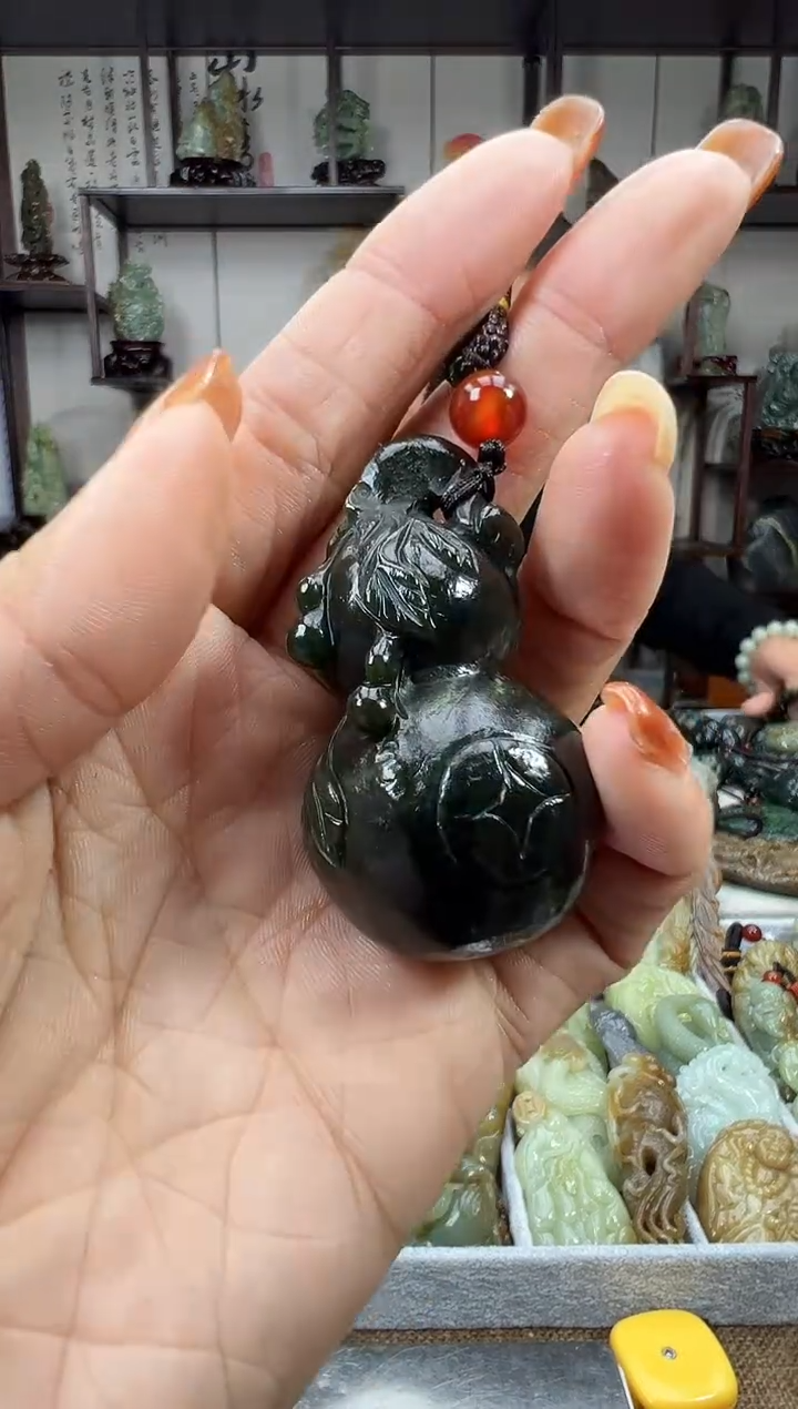 未镶嵌和田玉把件1