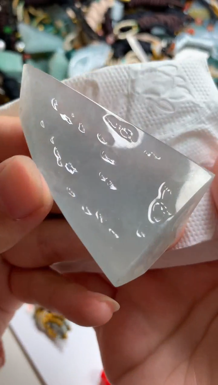 【闪购商品】翡翠颈饰未镶嵌吊坠