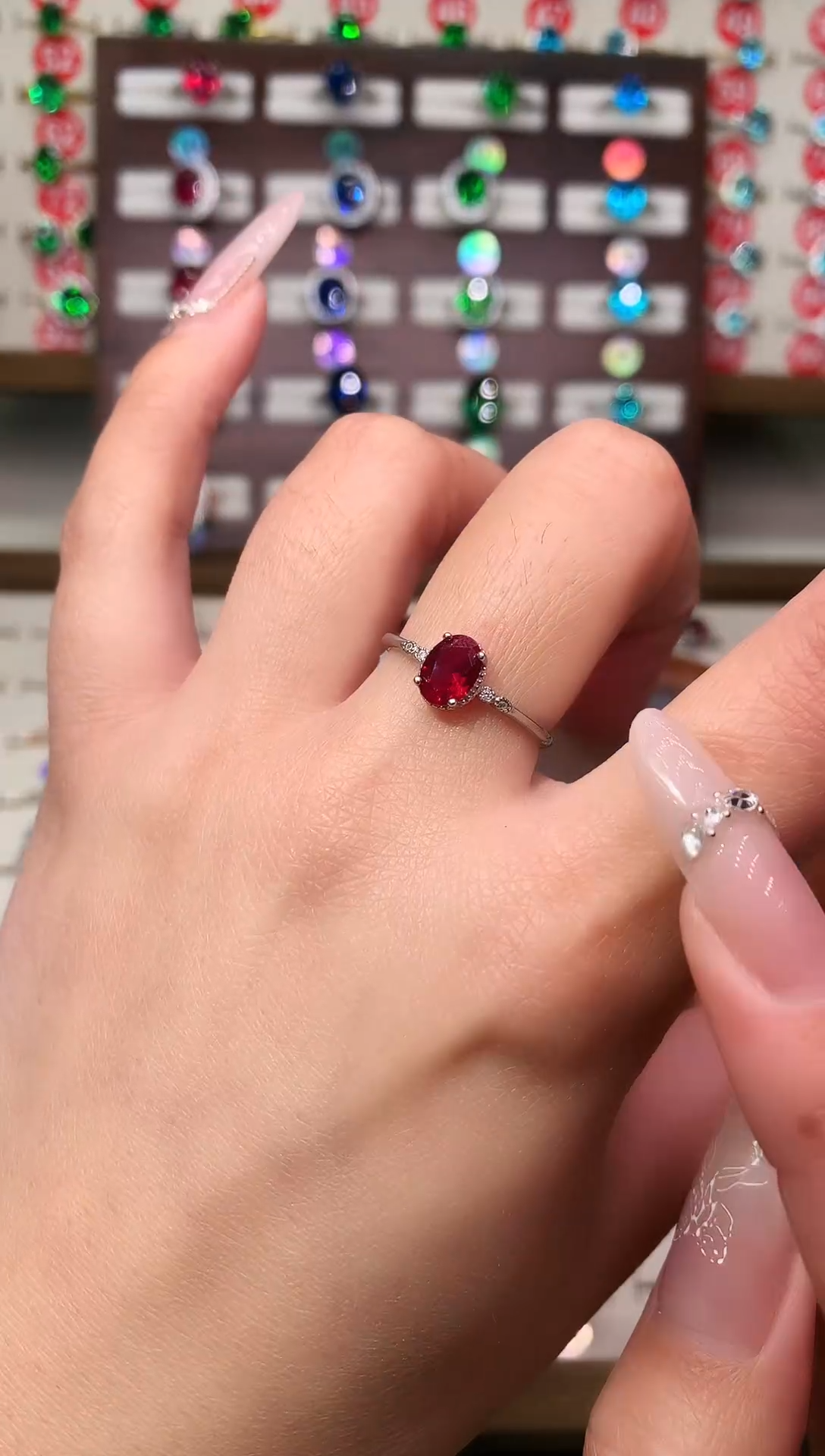 银S925镶嵌戒指红宝石5*7 酒红 银托