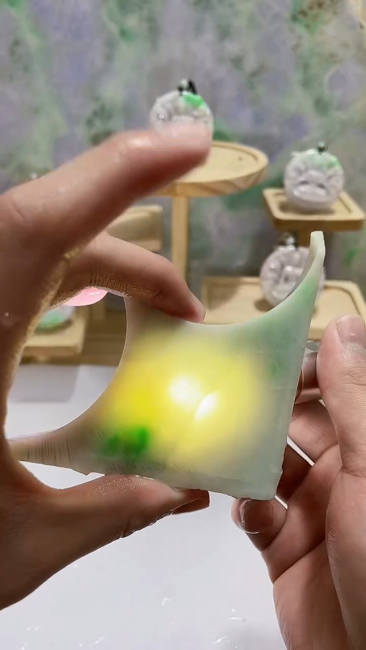 【闪购商品】翡翠颈饰未镶嵌0黄0翡翠珠宝330