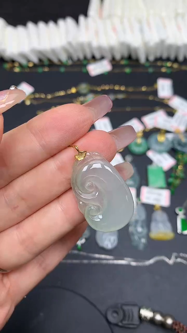 翡翠18K金镶嵌吊坠(不含链)MS193550