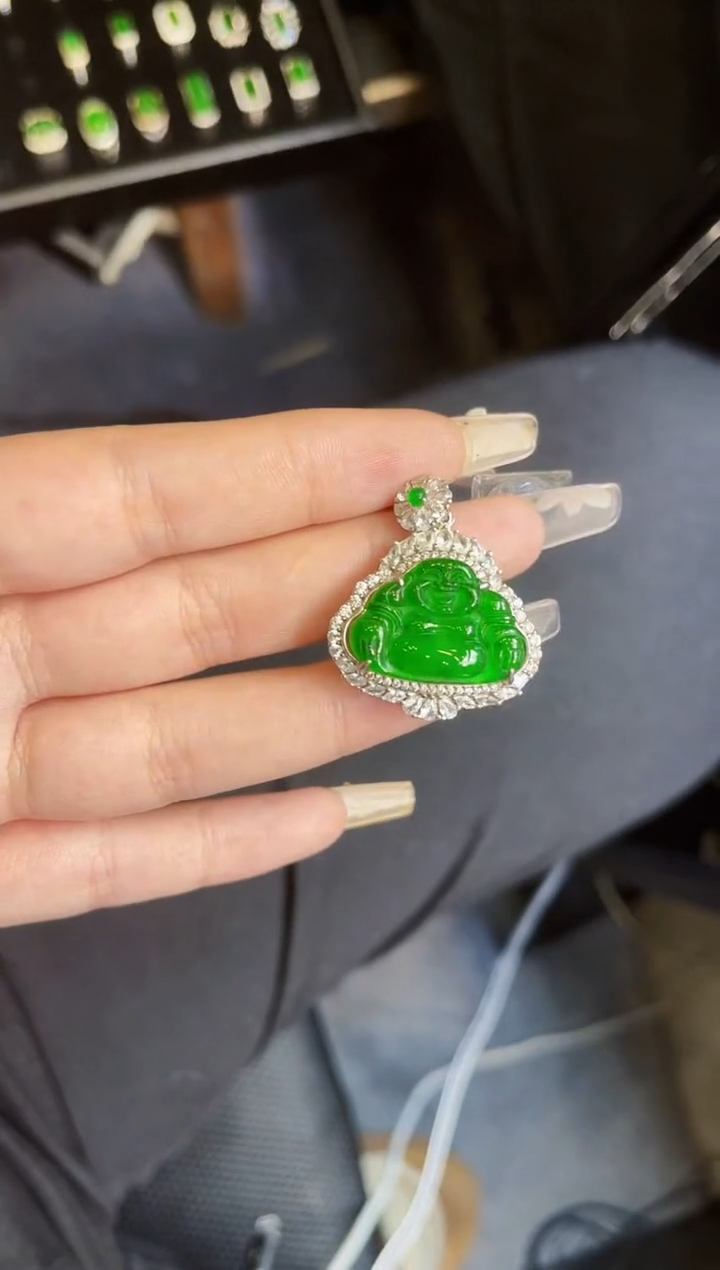 翡翠银S925镶嵌颈饰佛公吊坠