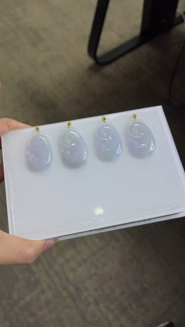 【闪购商品】翡翠颈饰18K金镶嵌A338多样性发一件/配绳子