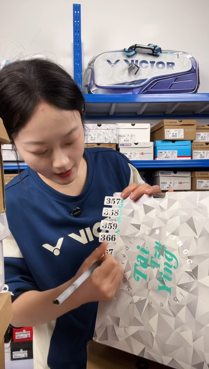 368号清仓衣服，不退不换！！44码 tty