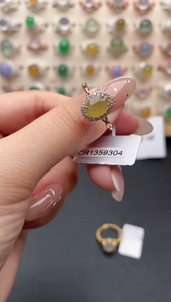 【闪购商品】翡翠戒指银S925镶嵌一物一证一礼盒