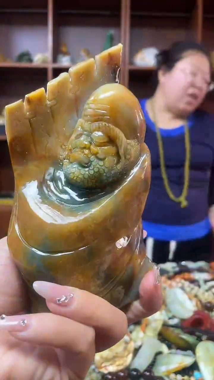 未镶嵌蛇纹石玉摆件     