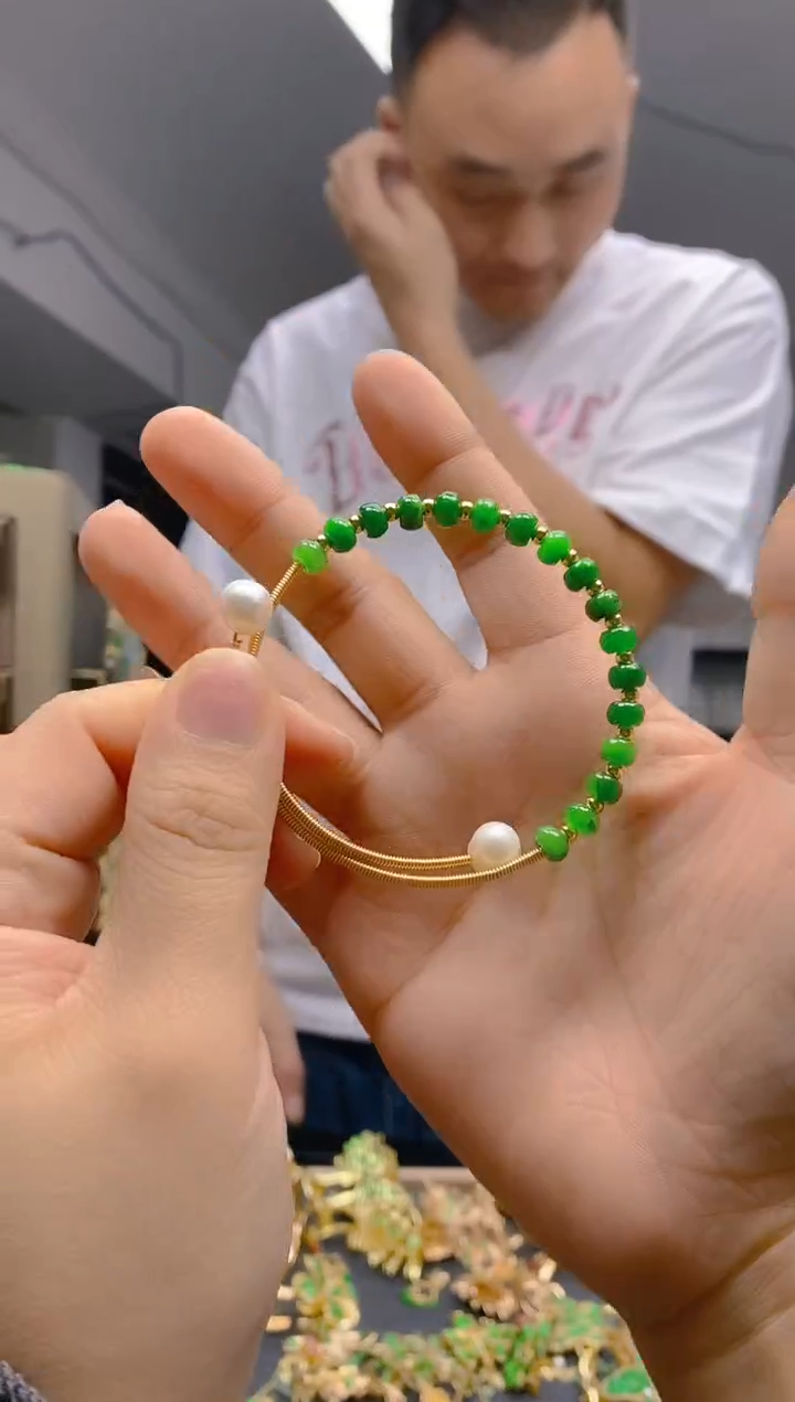 【闪购商品】翡翠耳饰合金069翡翠手镯