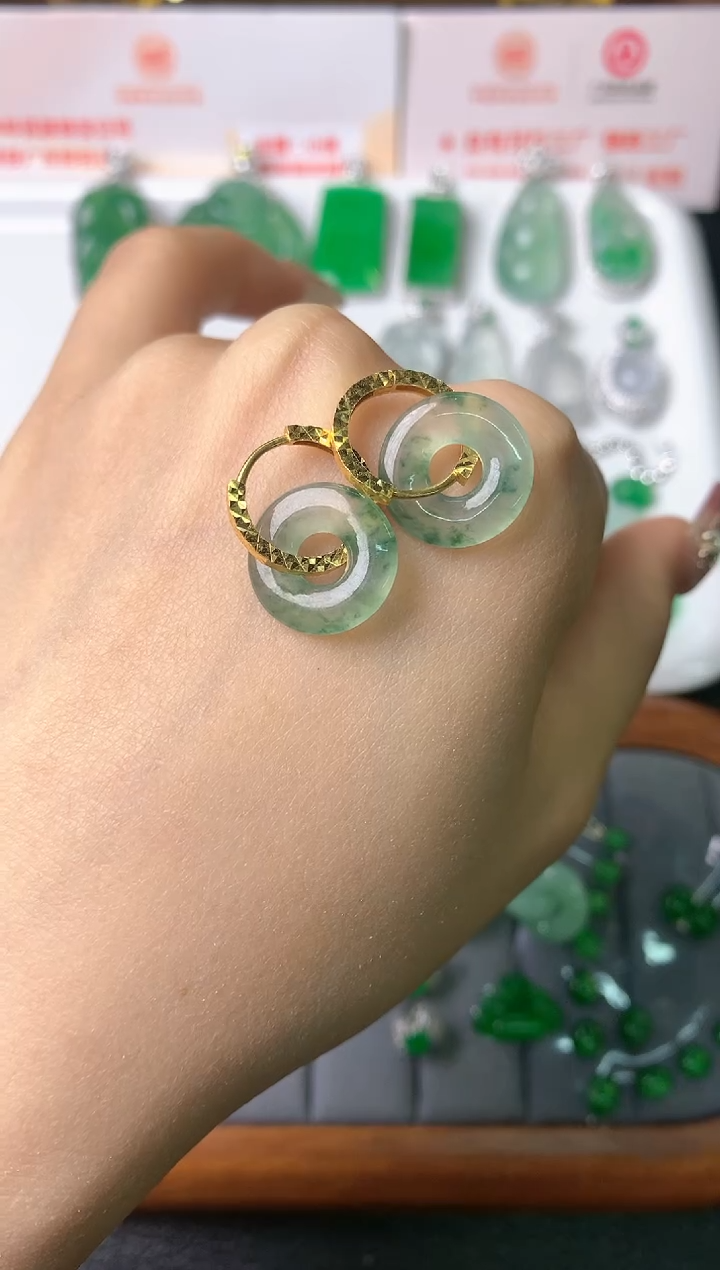 【闪购商品】翡翠耳饰18K金镶嵌耳饰