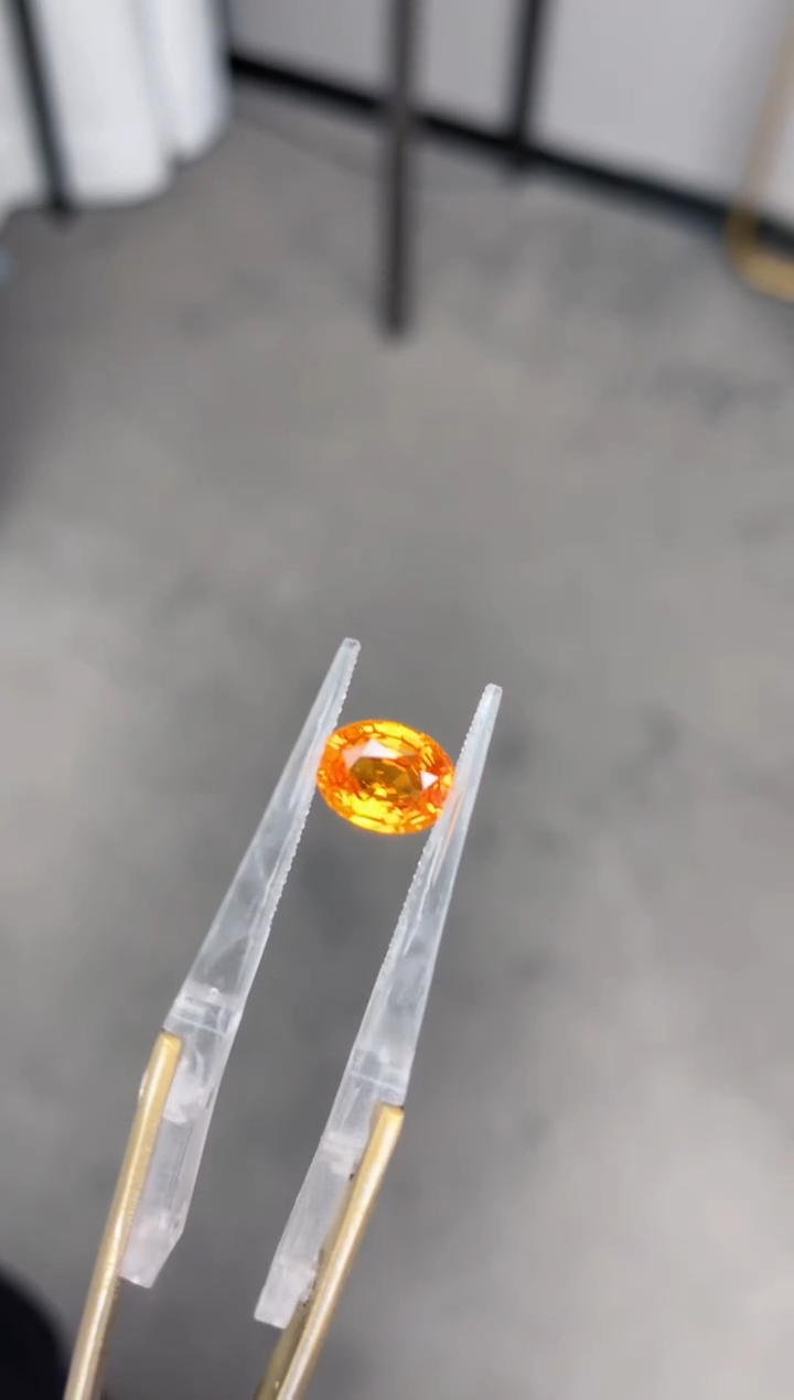 【闪购商品】彩色蓝宝石裸石未镶嵌2ct 橘色蓝宝石