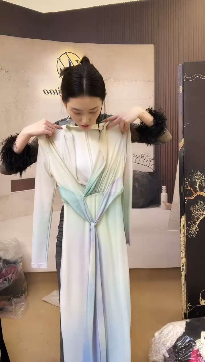 彩虹连衣裙-M码  