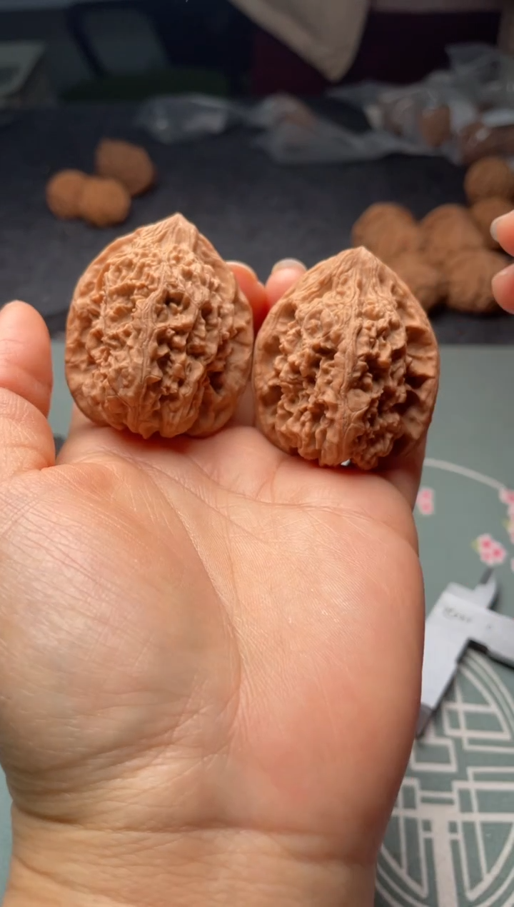 把件文玩核桃w106 牡丹 40尺