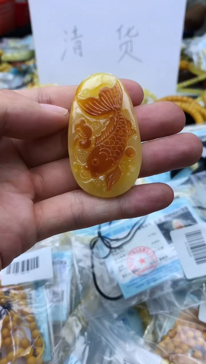 裸石蜜蜡未镶嵌吊坠