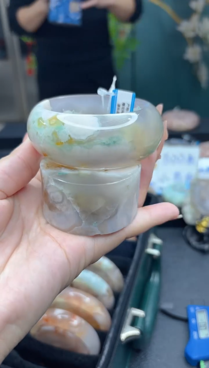 【闪购商品】石英质玉手镯未镶嵌612（56圈赠送镯心）