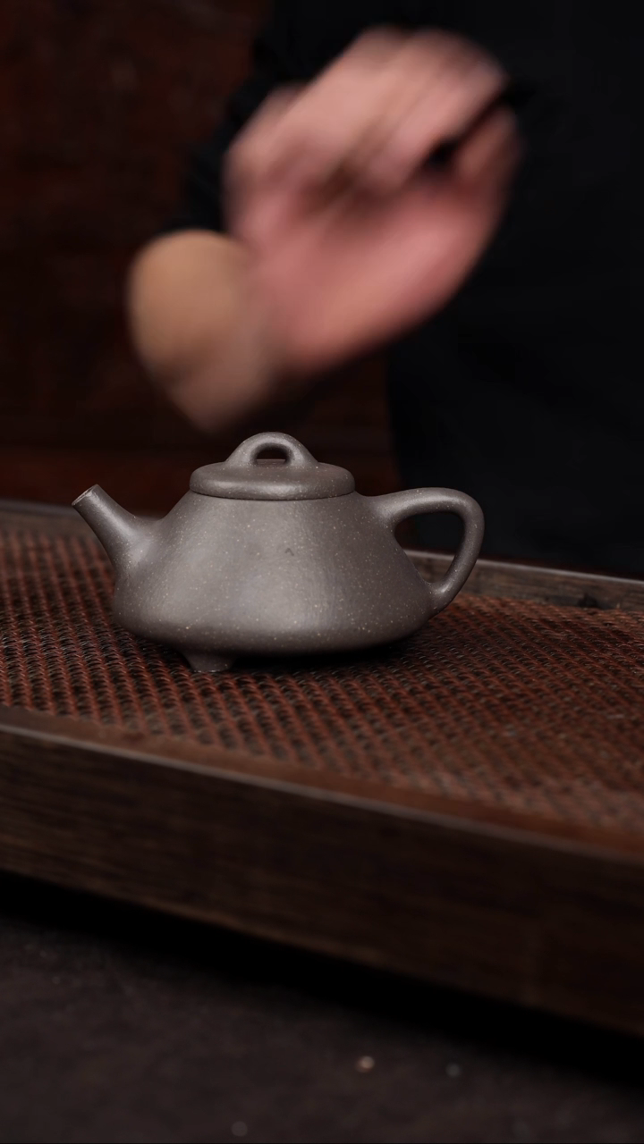 【闪购商品】紫砂茶壶千禧紫泥子冶
