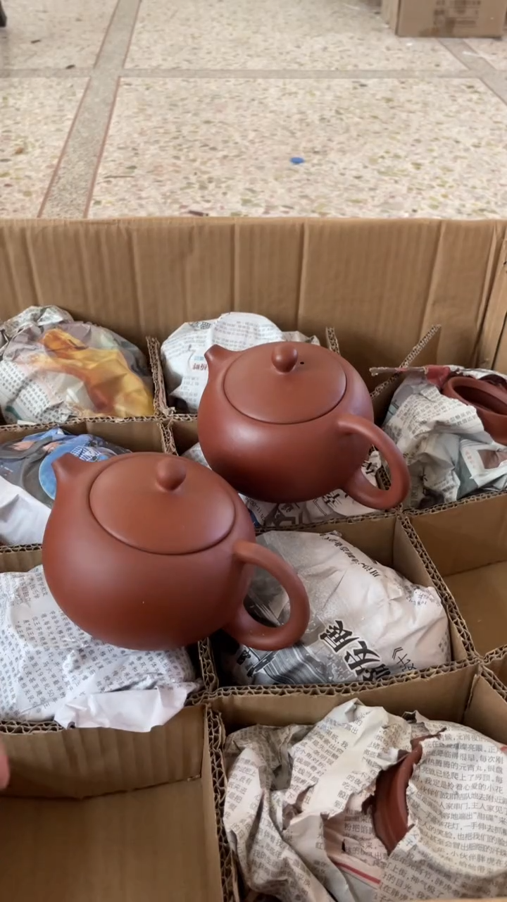 茶壶紫砂2个紫砂壶230毫升做工粗糙瑕疵介意勿拍