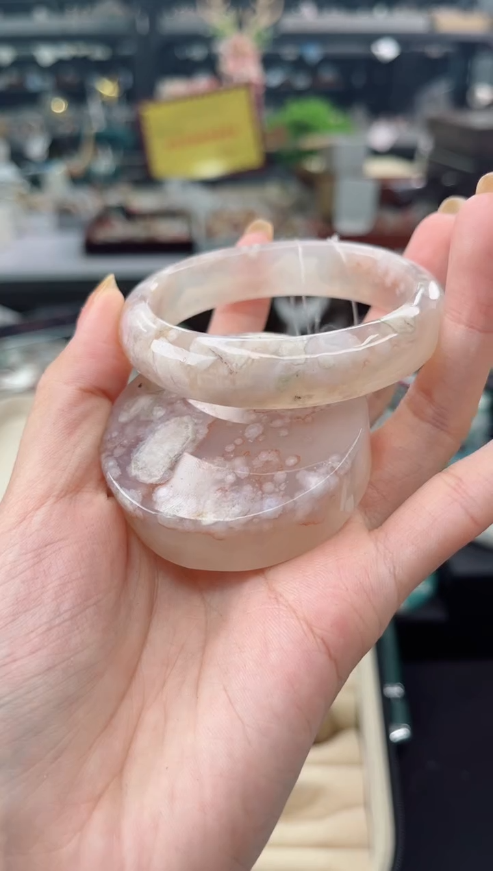 【闪购商品】石英质玉手镯未镶嵌57圈口（赠品镯心）3450427