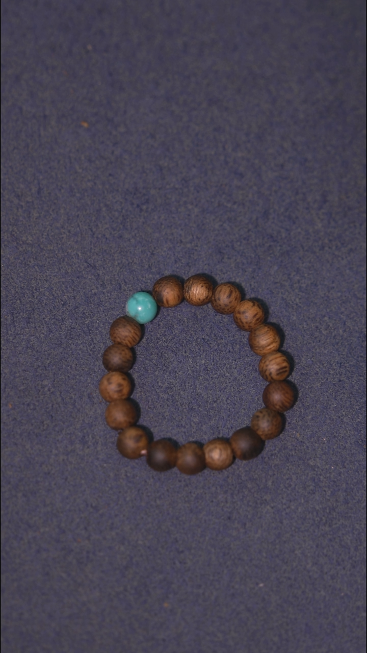 沉香手串海南莺歌绿棋圆珠戒指