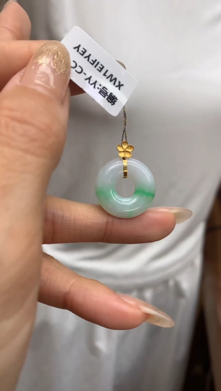 【闪购商品】翡翠颈饰18K金镶嵌甜甜圈