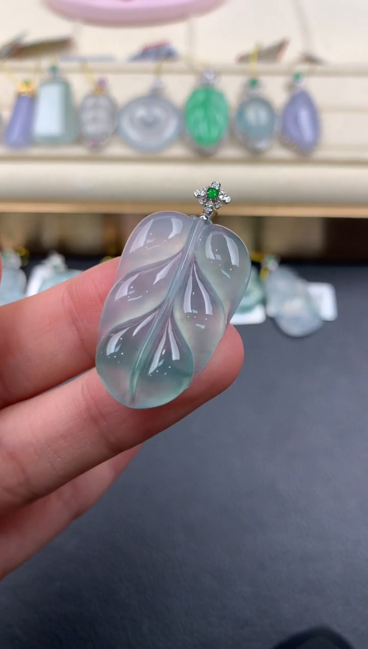 【闪购商品】翡翠颈饰18K金镶嵌A980    