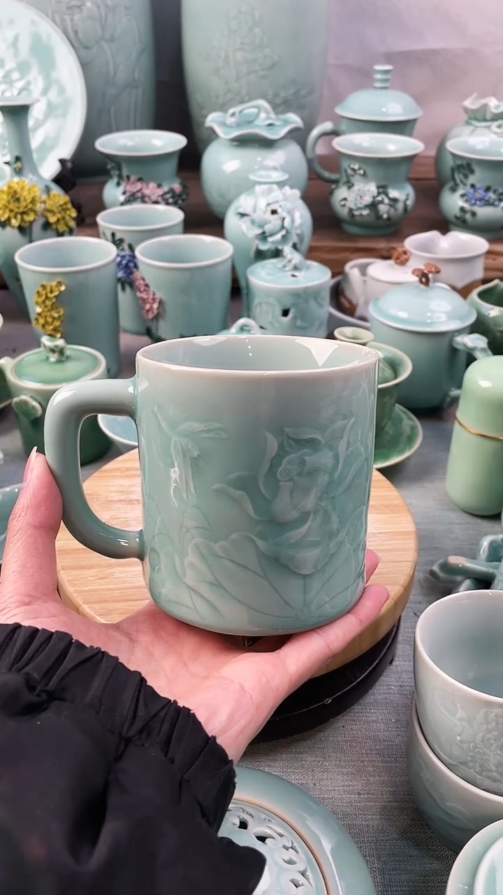 【闪购商品】荷花 纯手工 特价 微瑕 慧仙青瓷