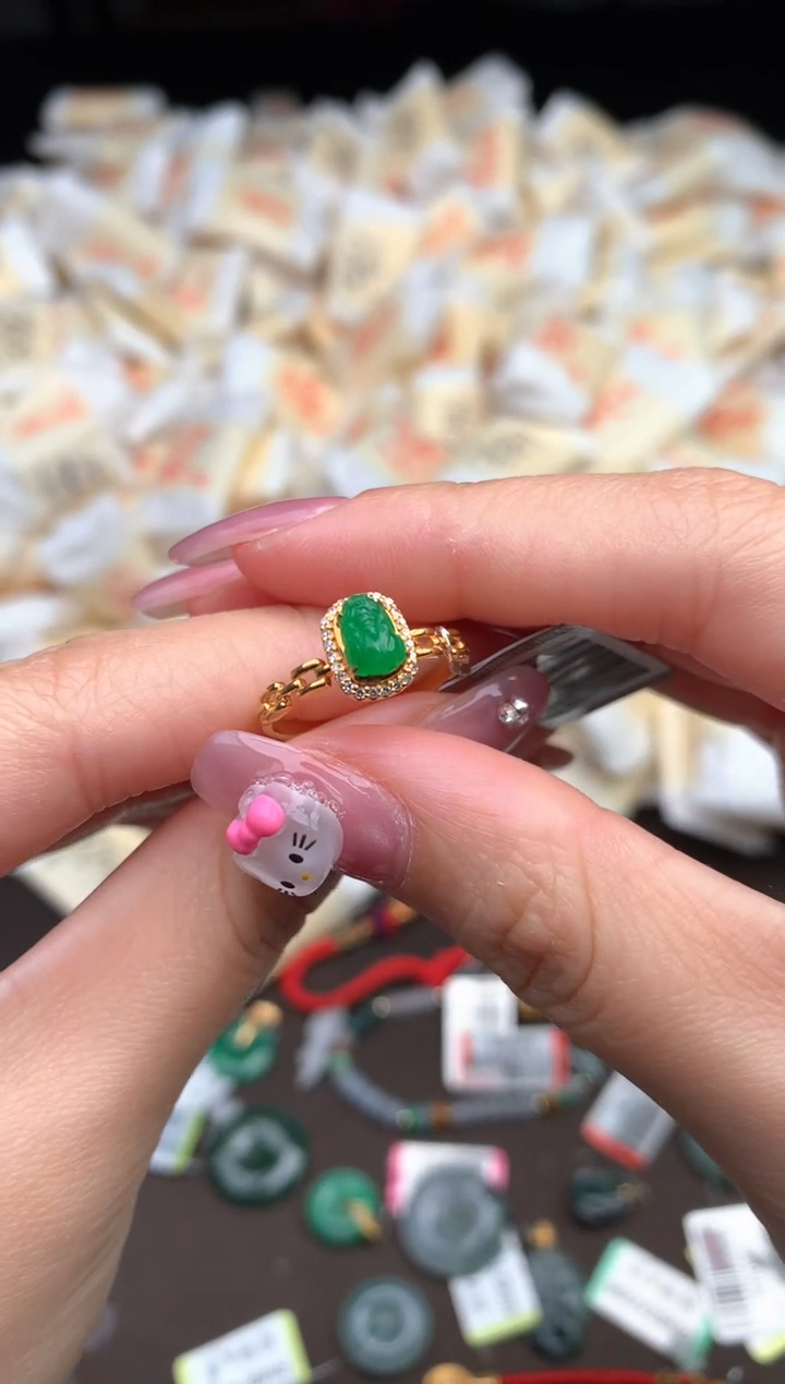 【闪购商品】翡翠挂件18K金镶嵌—