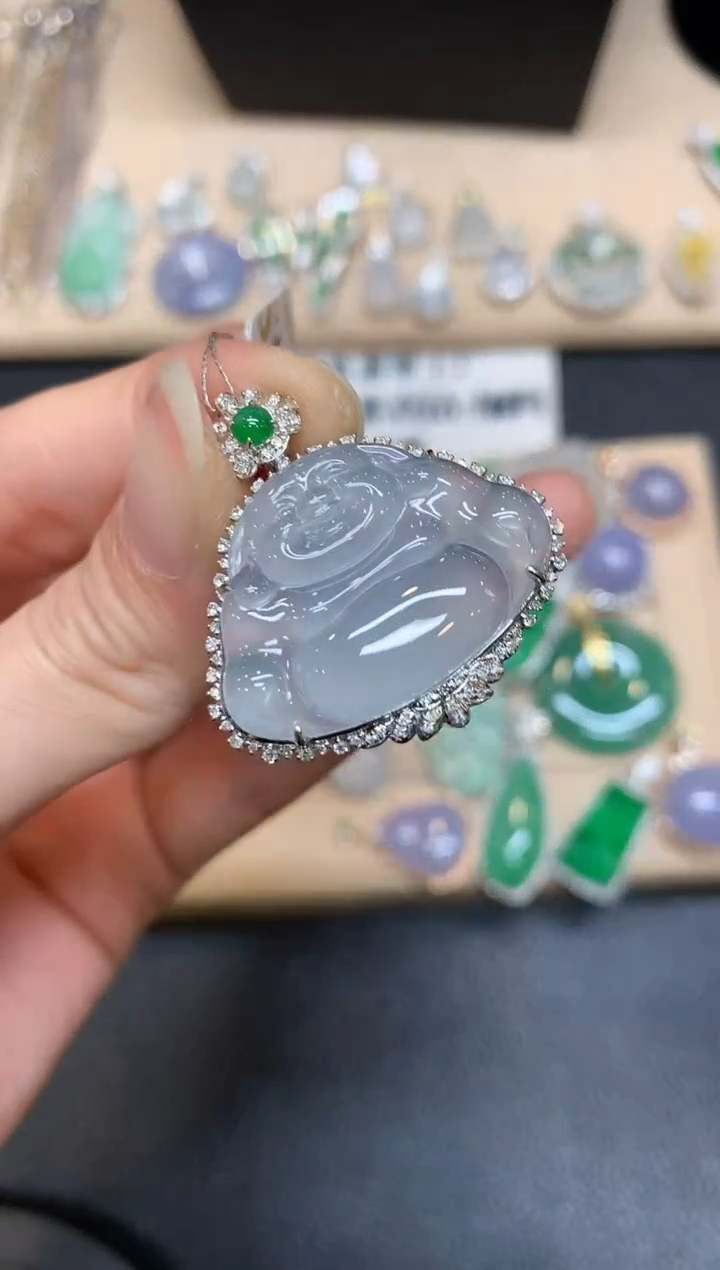 【闪购商品】翡翠颈饰18K金镶嵌佛公【无服务费】