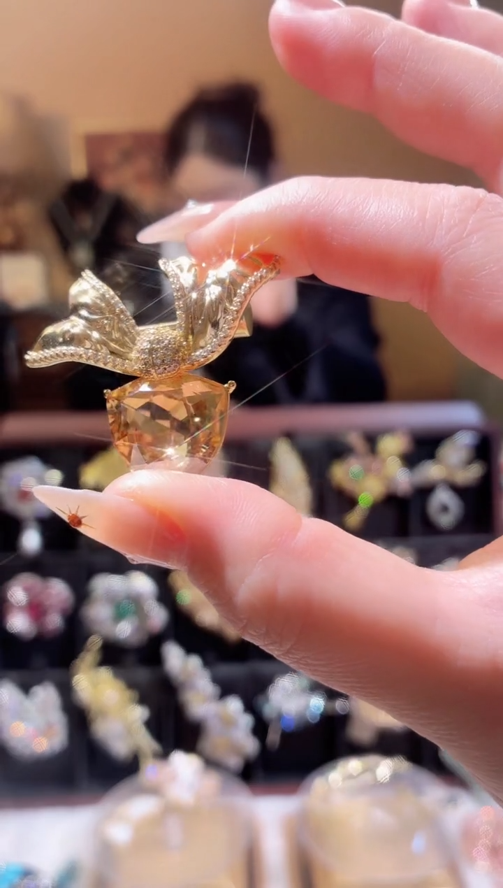 合成立方氧化锆铜合金香槟蝴蝶结