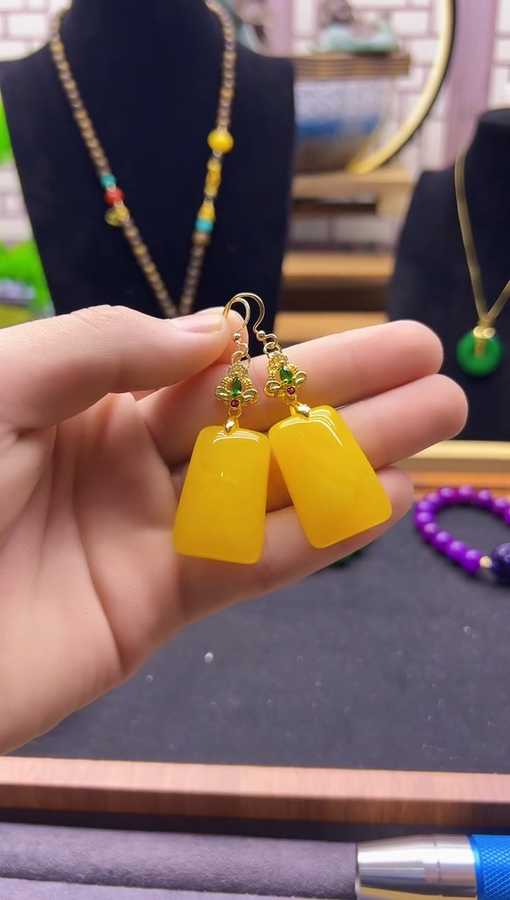 【闪购商品】蜜蜡耳饰14K金镶嵌E176         