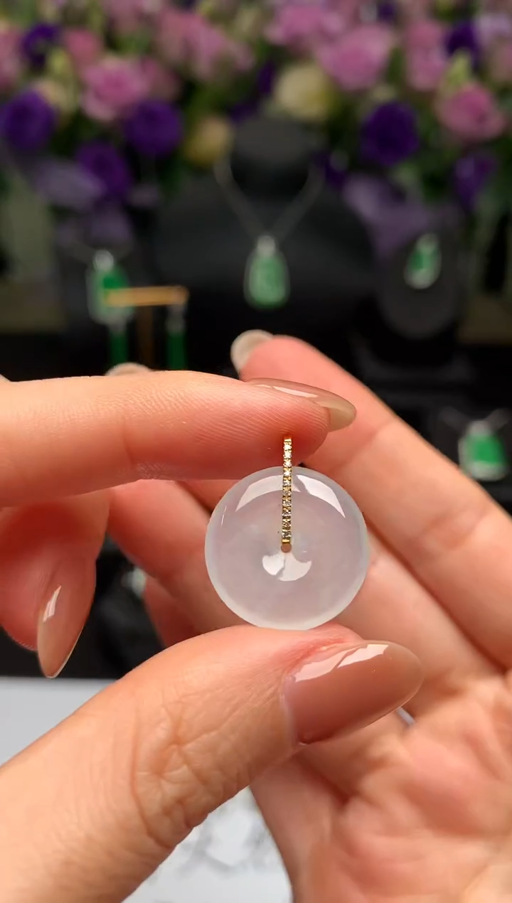 颈饰18K金镶嵌翡翠平安扣