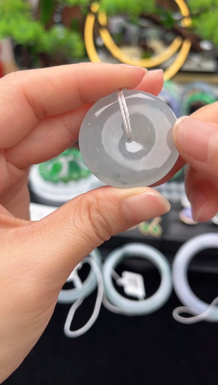 颈饰未镶嵌翡翠吊坠