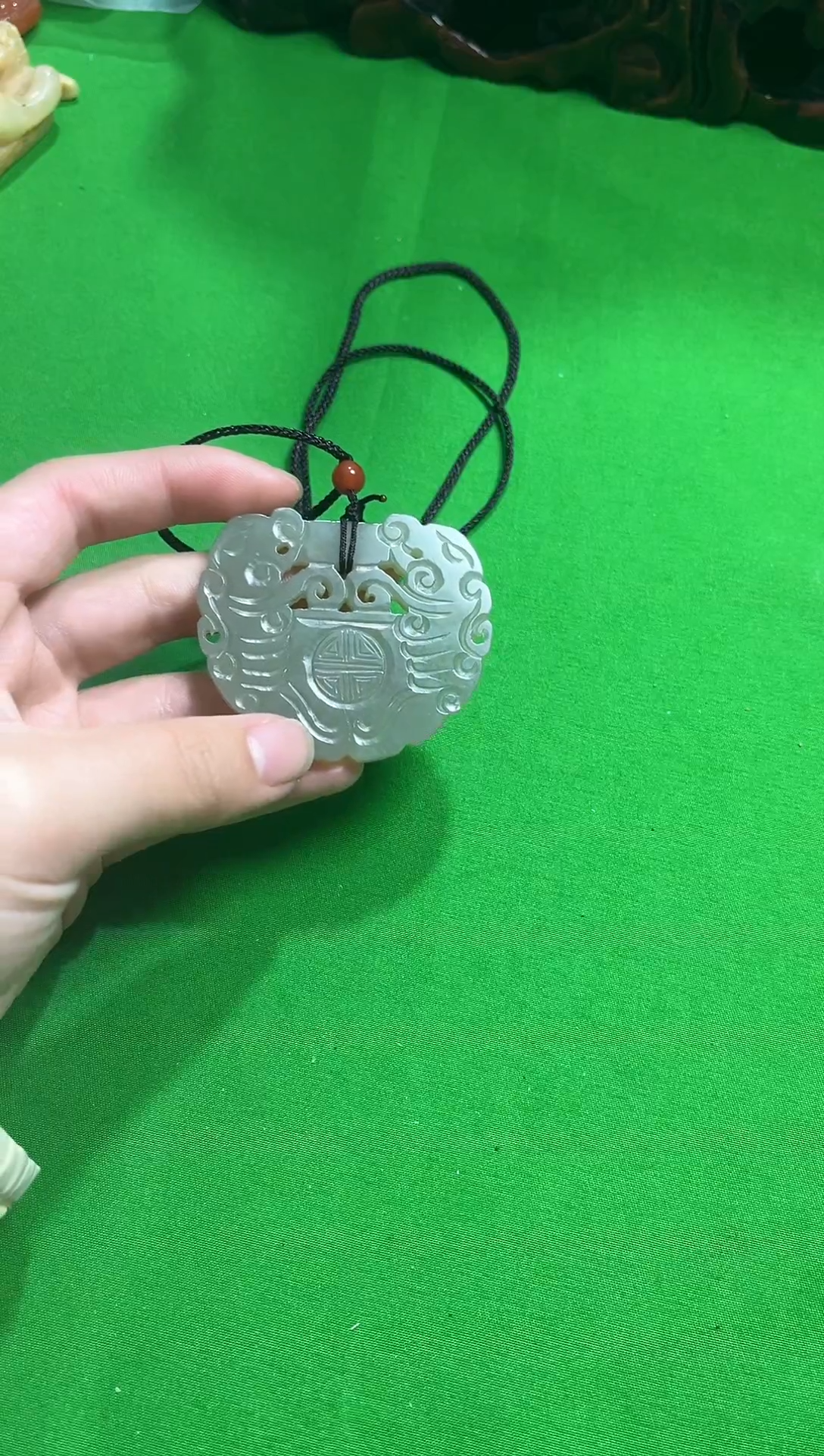 【闪购商品】和田玉吊坠(赠链)未镶嵌和田玉佩