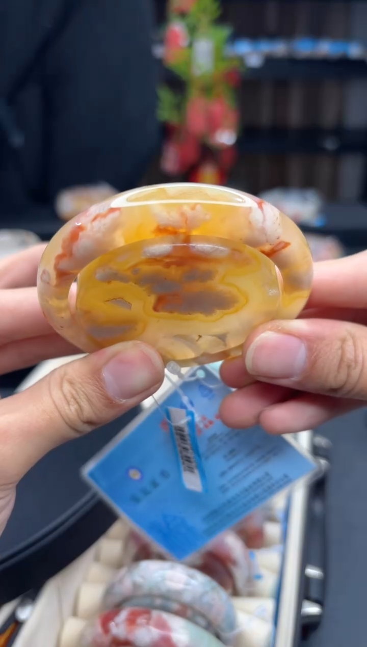 【闪购商品】石英质玉手镯未镶嵌692（58圈赠送镯心）