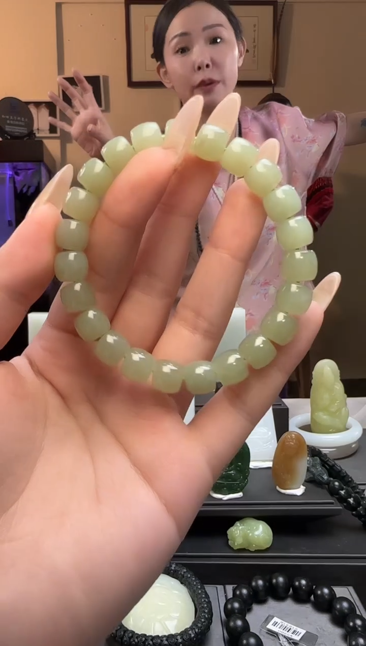 【闪购商品】和田玉晴水极限弧未镶嵌手串