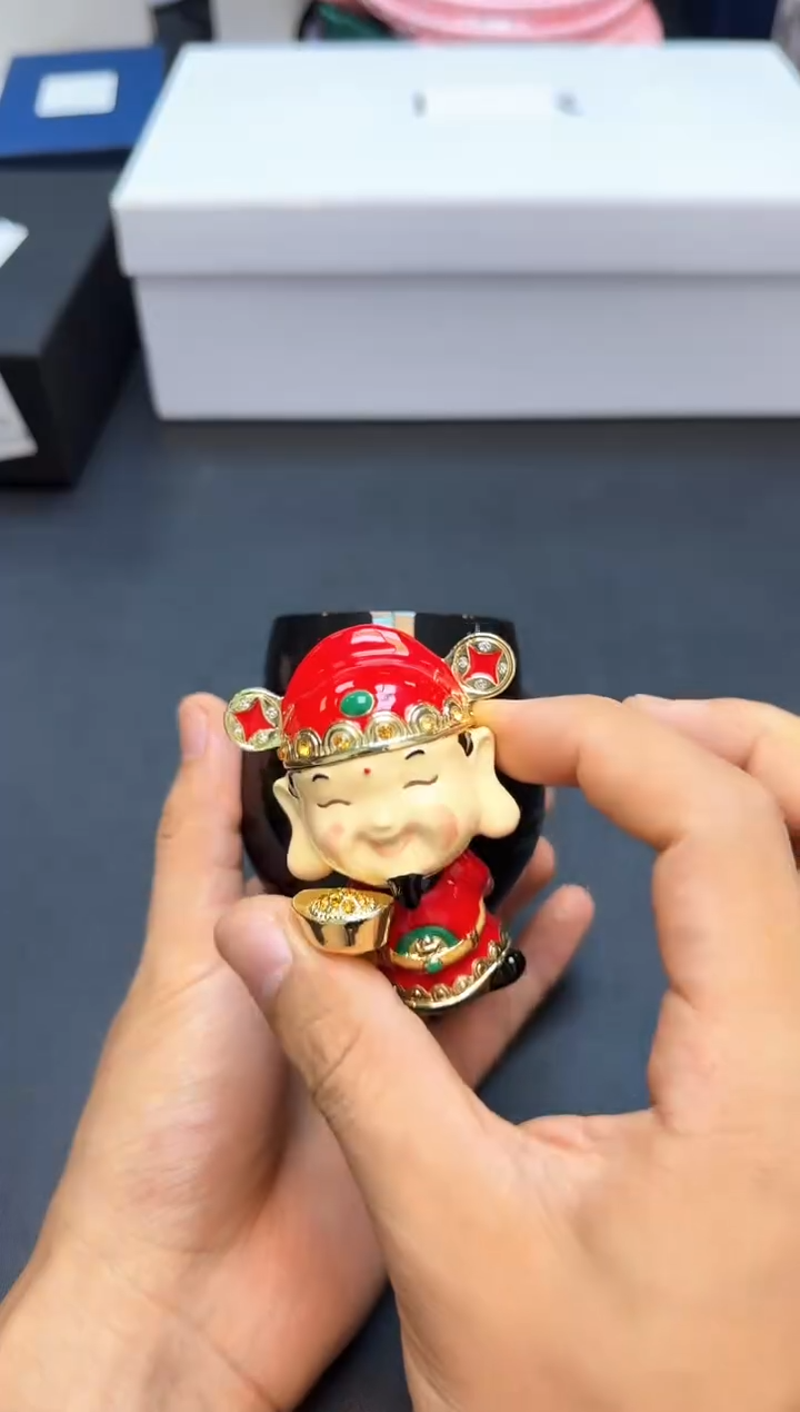 瓷片全新正品一件不留@@WE684