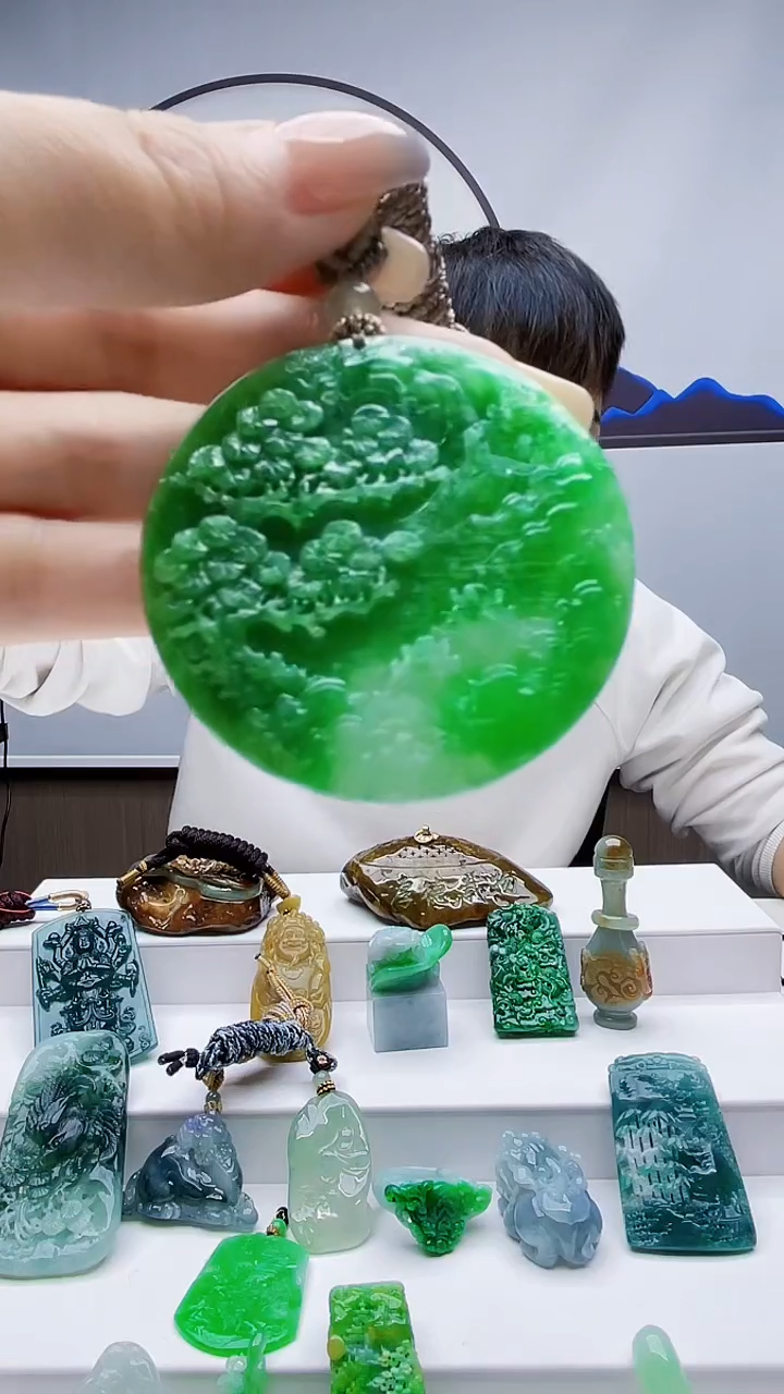 未镶嵌定制翡翠新****头毛货挂件58