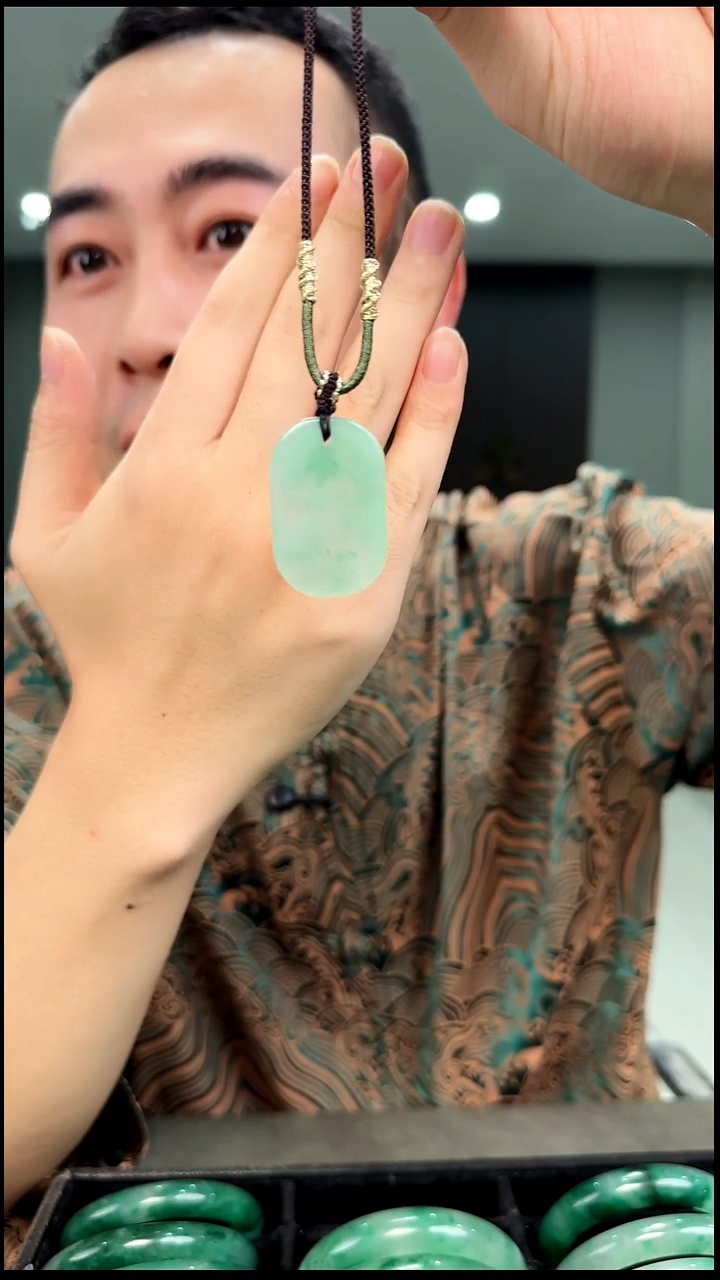 颈饰未镶嵌石英质玉纯手工无事牌吊坠