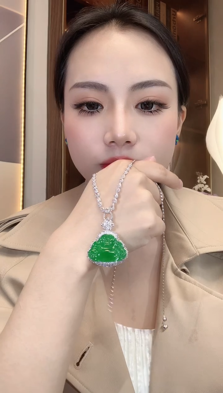 【闪购商品】翡翠吊坠(不含链)18K金镶嵌C23