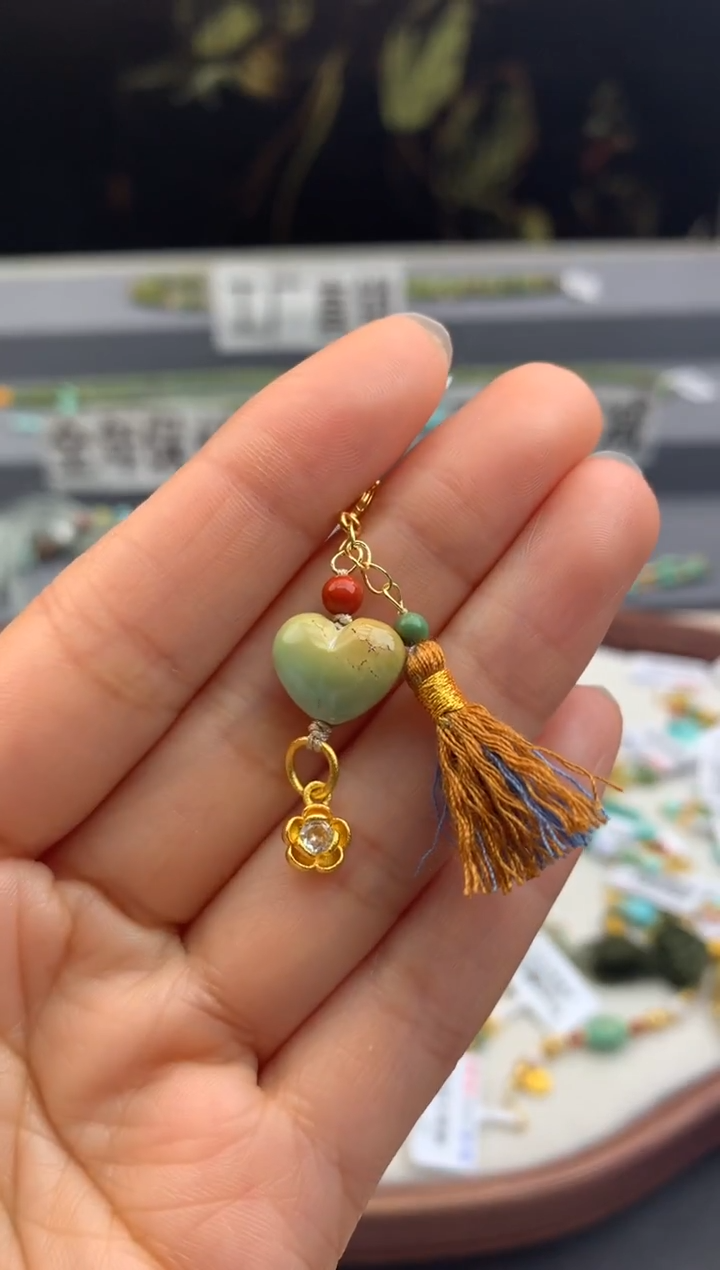 未镶嵌挂件南红玛瑙茜.A202