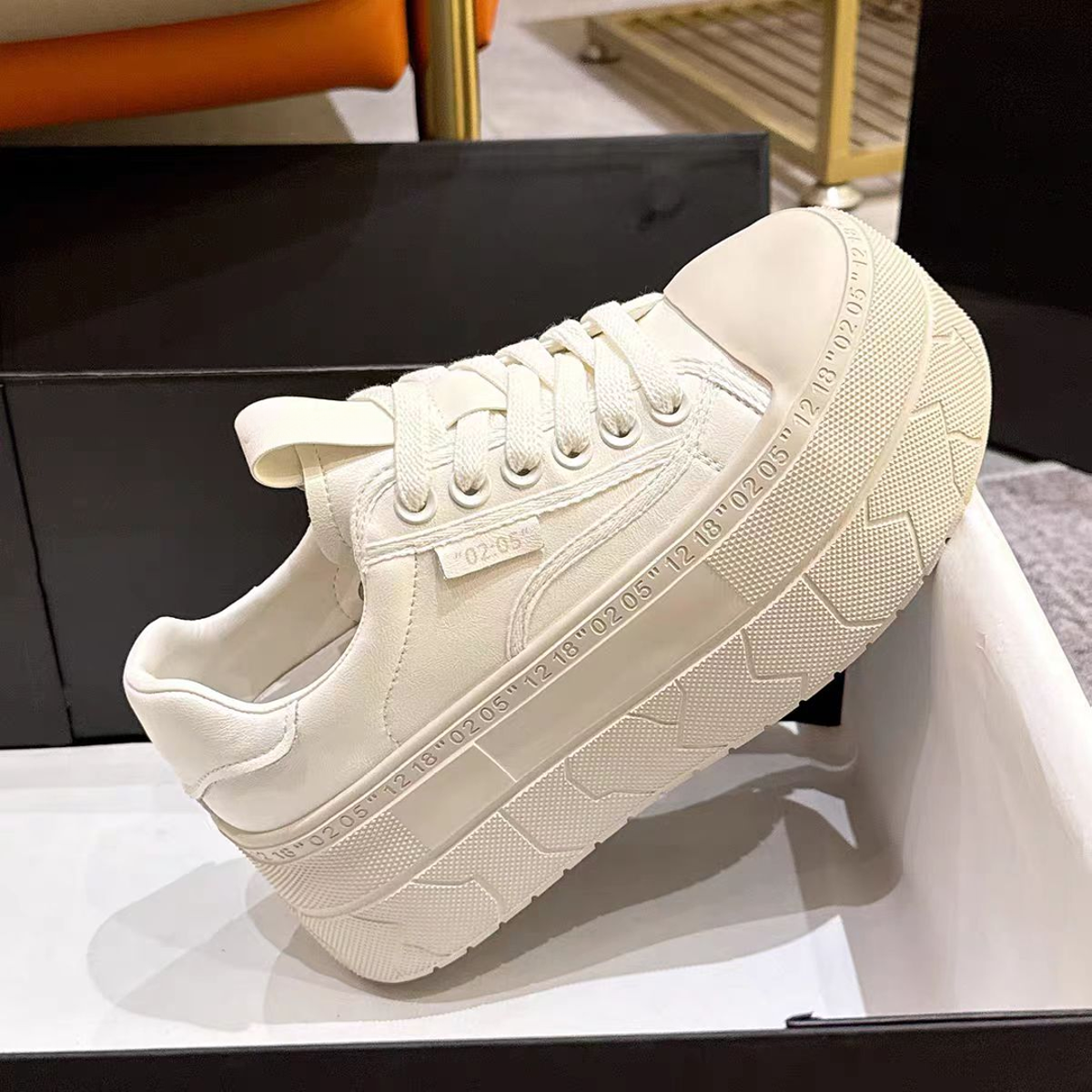 7762-E3-休闲厚底板鞋女鞋