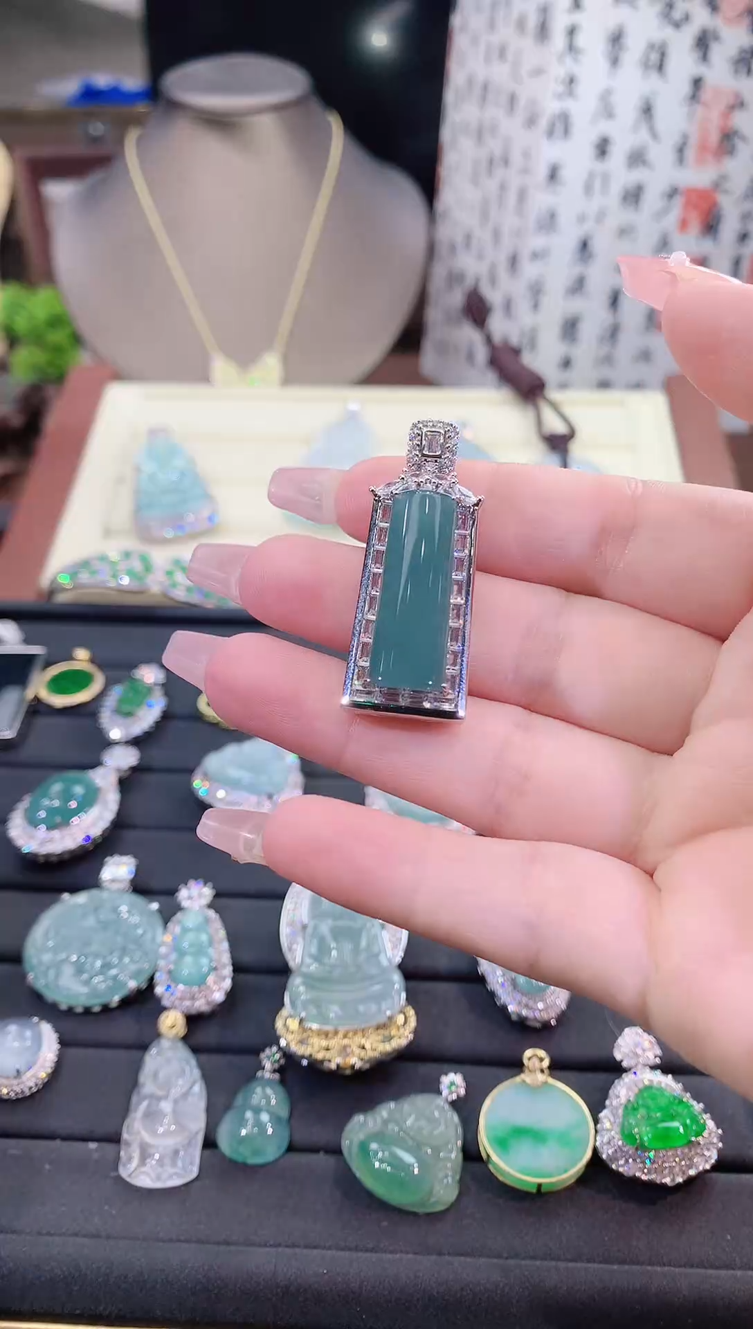 翡翠未镶嵌吊坠(不含链)26吊坠
