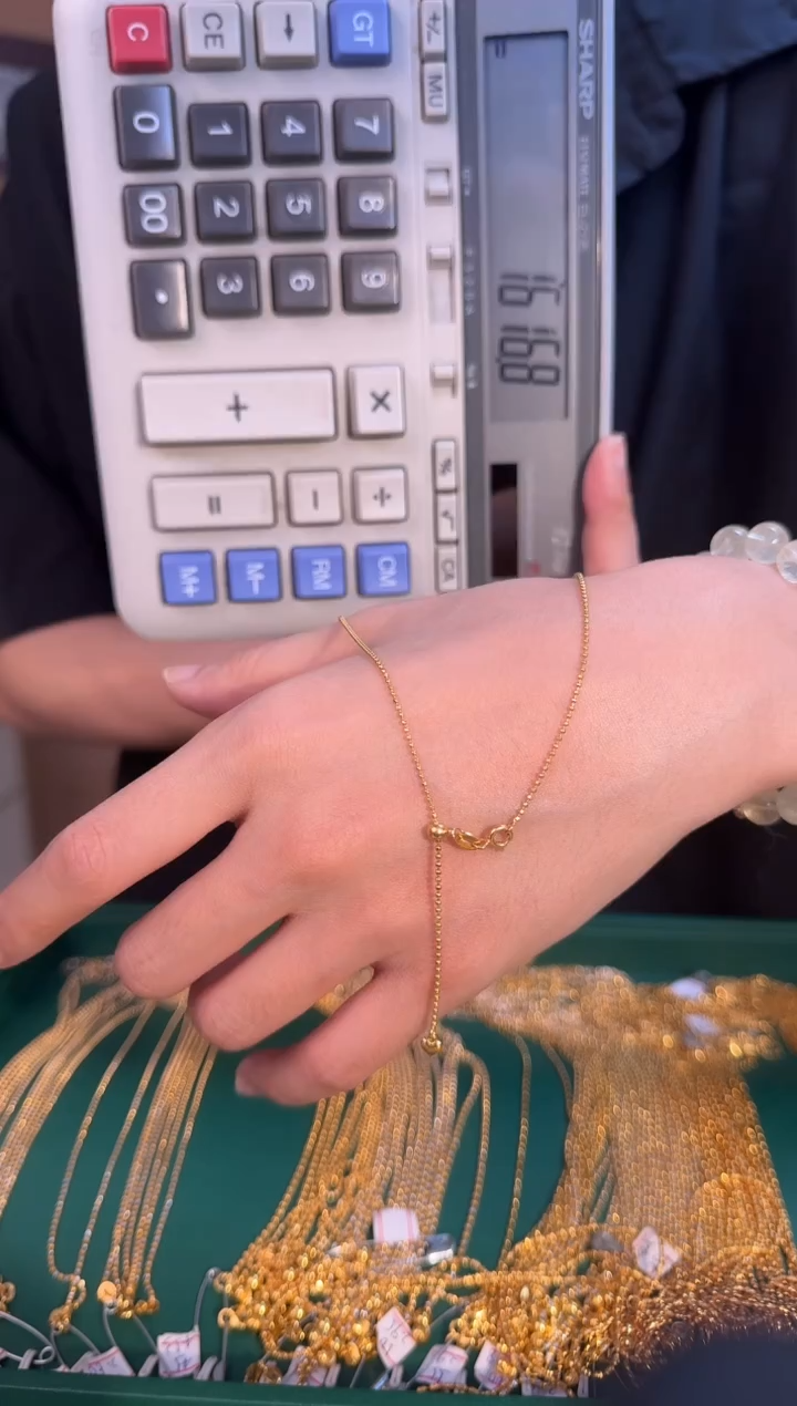 庚****?50长爱心抽拉切面珠 2.35 （附带礼盒包装）