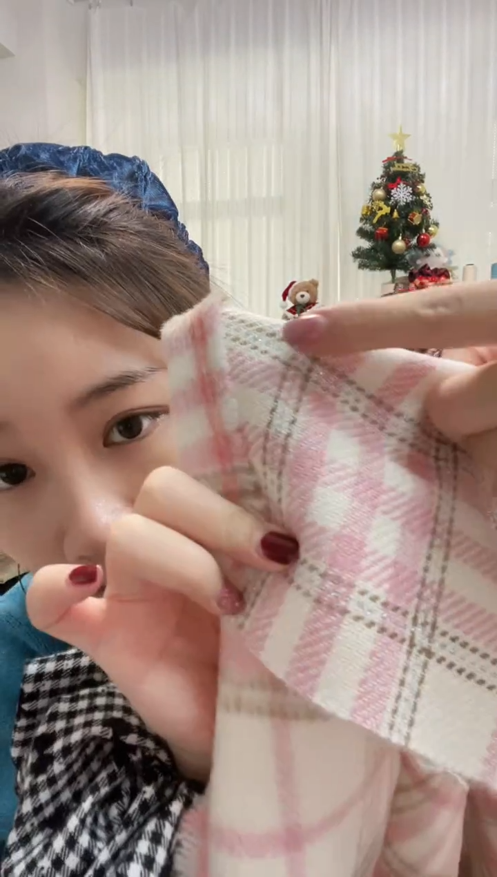 化纤1米银丝银线粉格单面呢 新款