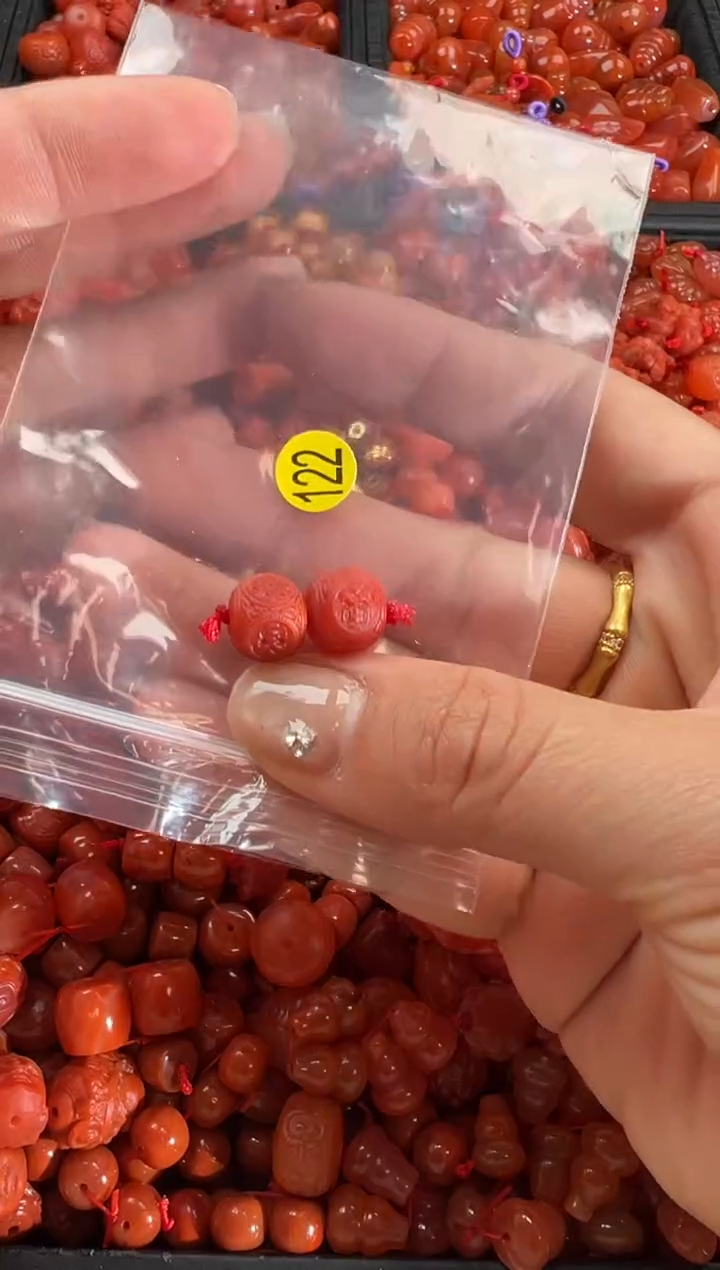 【闪购商品】南红玛瑙颈饰未镶嵌1