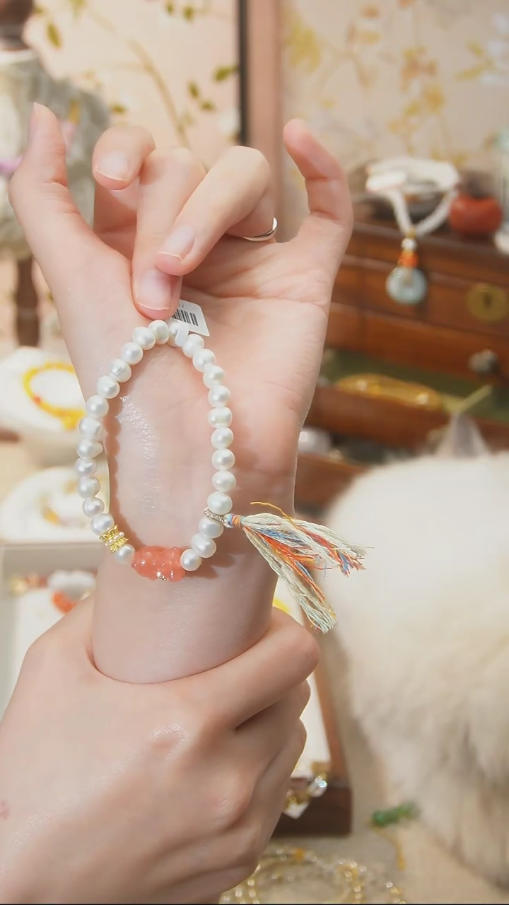 【闪购商品】淡水珍珠手链未镶嵌颜色微差多样性发货发其一