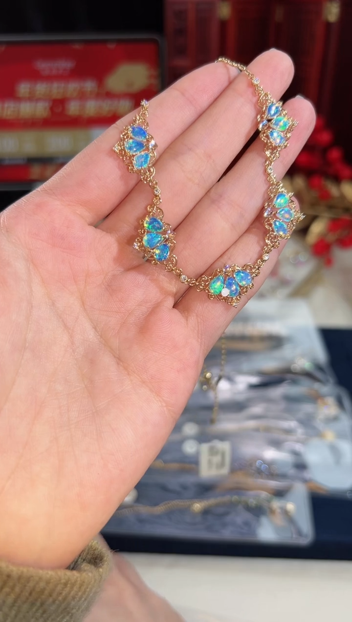 【闪购商品】欧泊颈饰18K金镶嵌BN17330#-Y#86