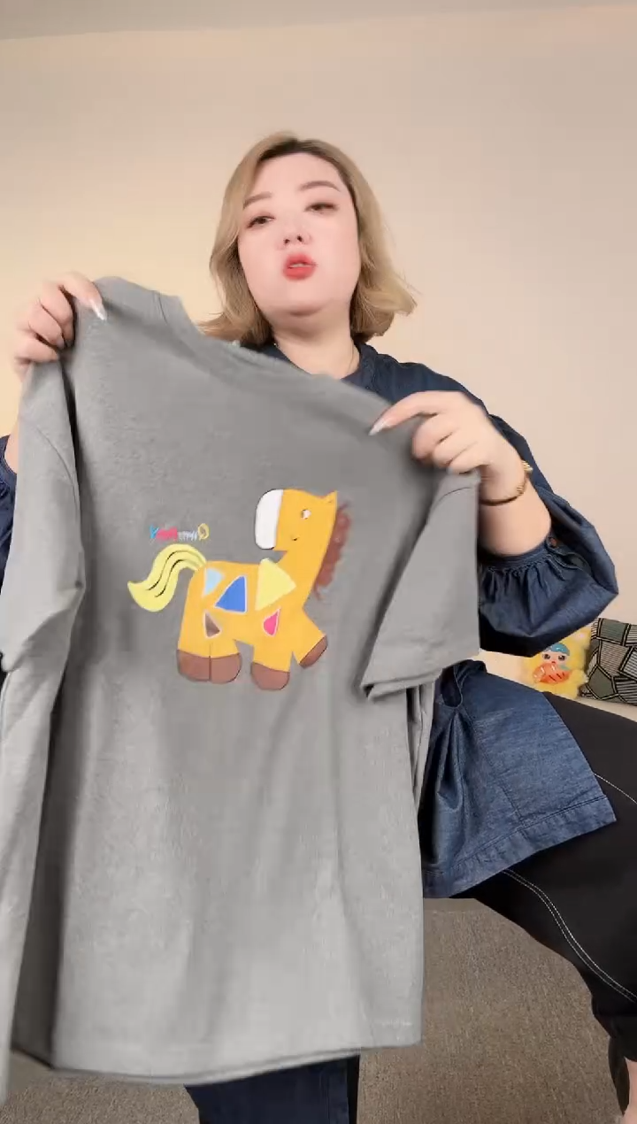 灰色小码打底T恤 穿200斤