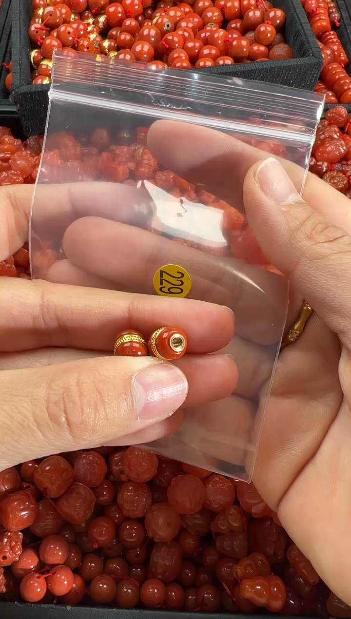 【闪购商品】南红玛瑙颈饰未镶嵌1