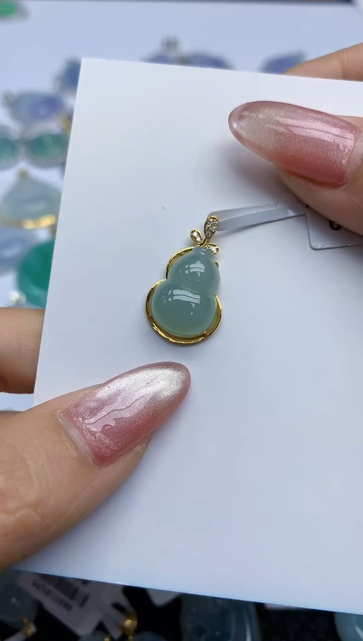 【闪购商品】翡翠挂件18K金镶嵌天然翡翠A货