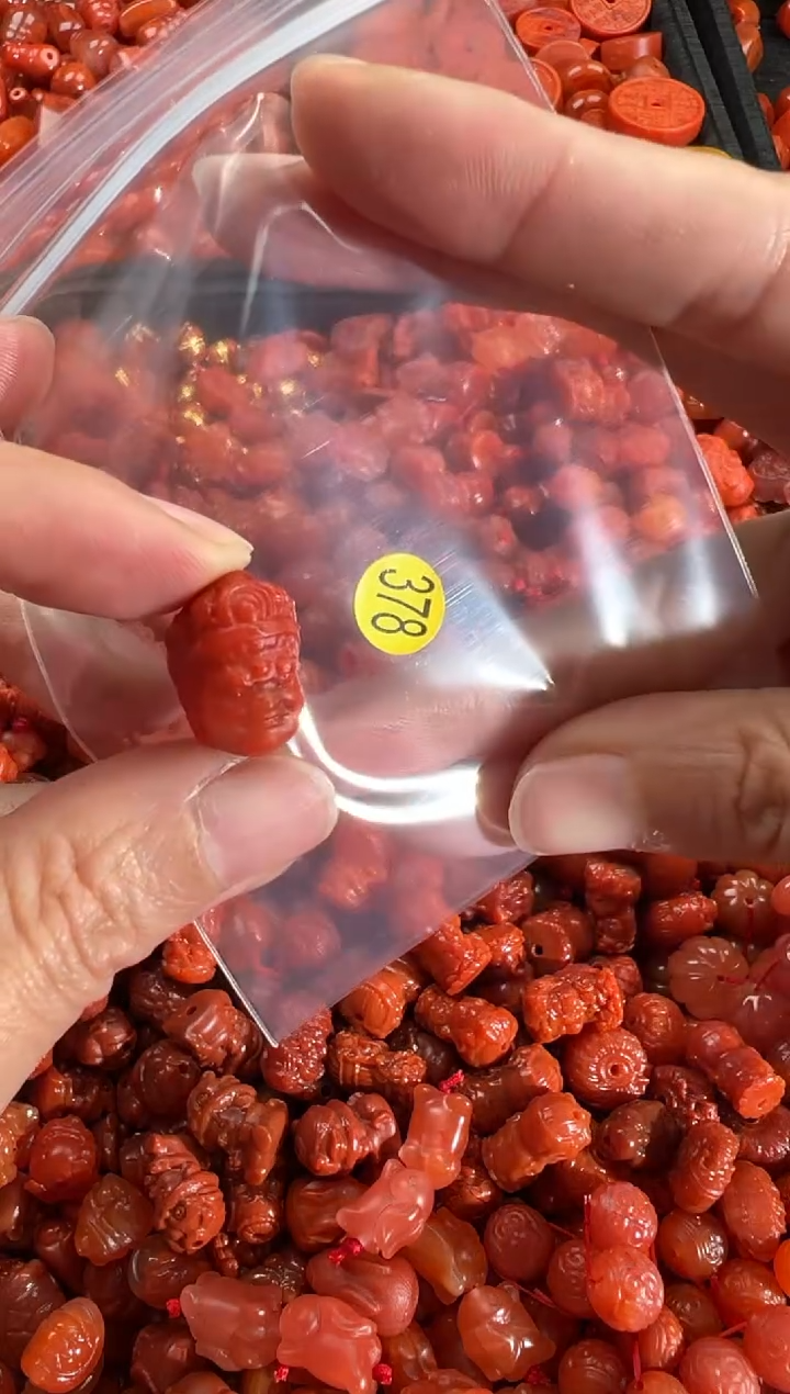 【闪购商品】南红玛瑙颈饰未镶嵌1